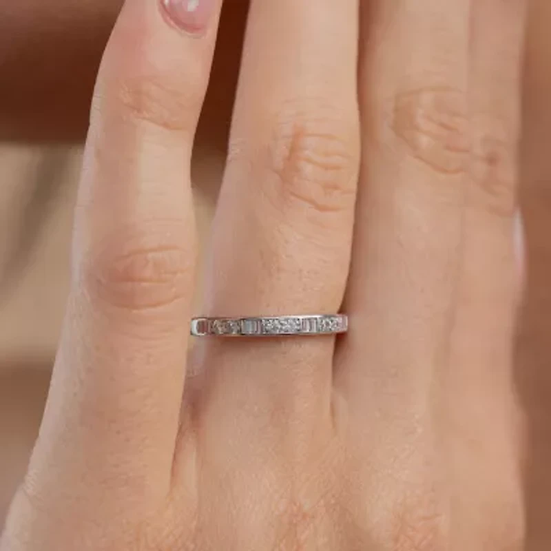 (H / I1) Womens 2MM 1/4 CT. T.W. Lab Grown White Diamond 10K Gold Wedding Band