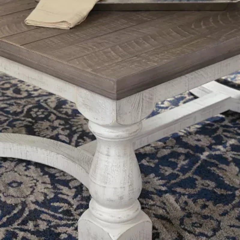 Signature Design by Ashley® Havalance Coffee Table