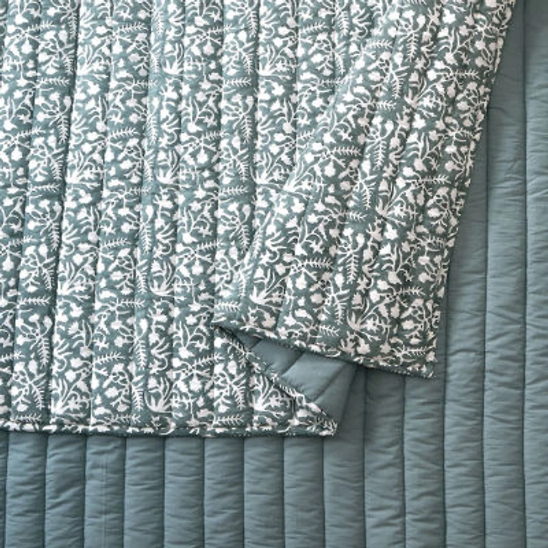 Laurel & Mayfair Floral Vine Block Print 3-Piece 3-pc. Quilt Set