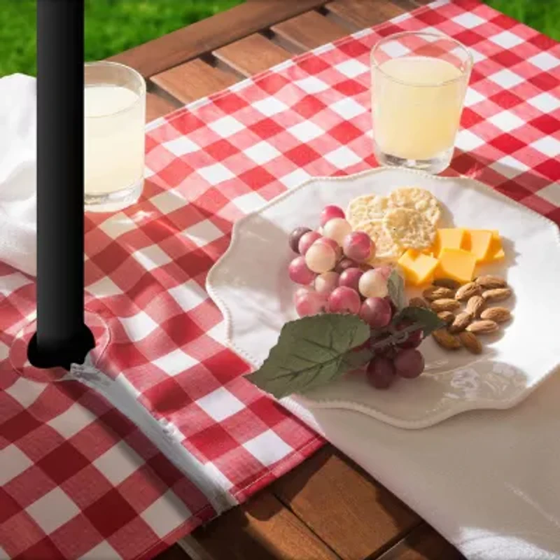 Design Imports Red Check Outdoor  With Zipper Table Runner