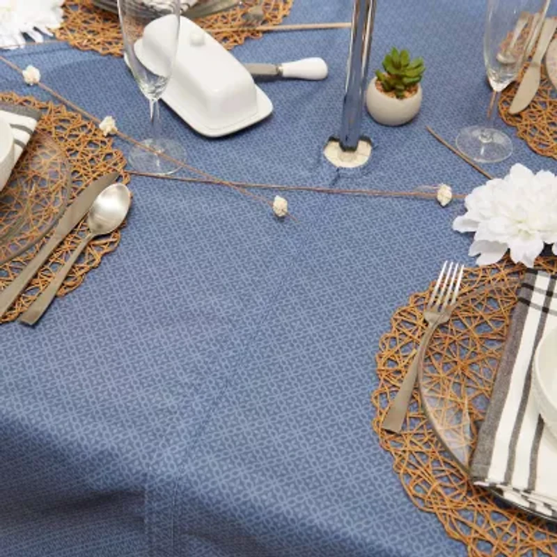 Design Imports French Blue Tonal Lattice Print Outdoor  With Zipper Tablecloth