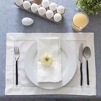 Design Imports Blue Solid Chambray Tablecloth
