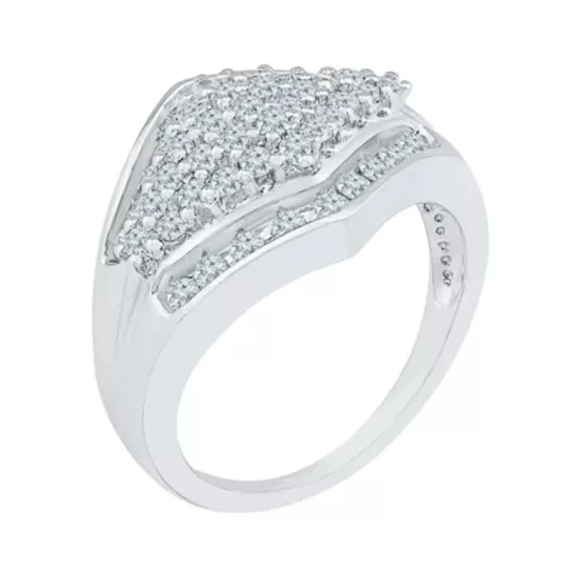 Womens / CT. T.W. Natural White Diamond 10K Gold Cluster Cocktail Ring