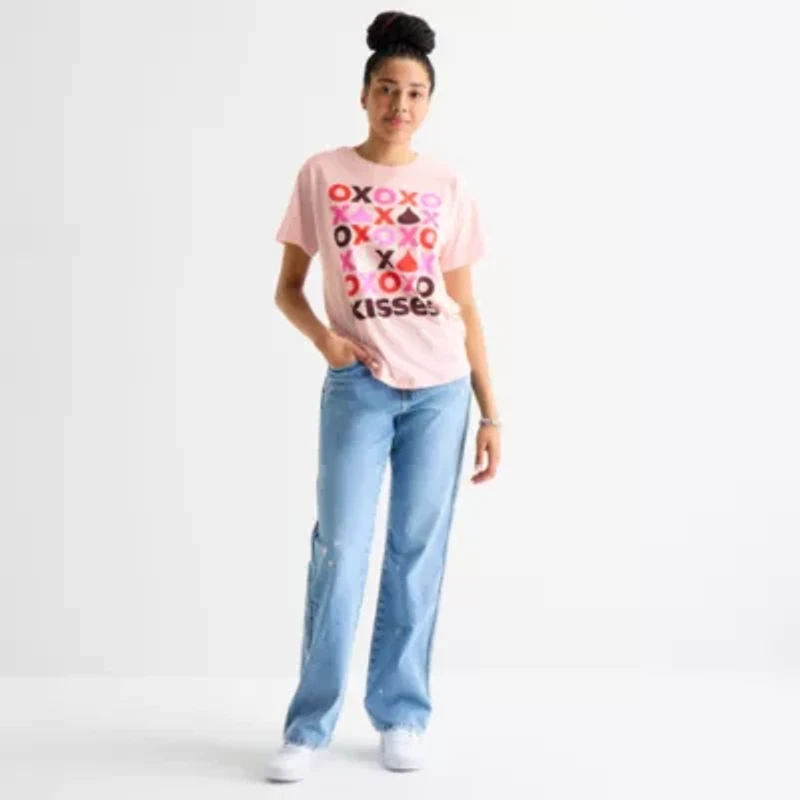 Hersheys Kisses Boyfriend Tee Womens Juniors Crew Neck Short Sleeve Oversized Graphic T-Shirt
