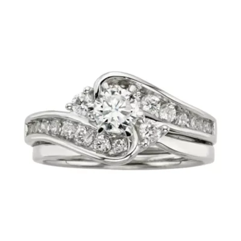 1 CT. T.W. Diamond Wedding Ring Set