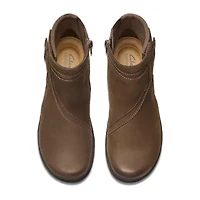 Clarks Womens Carleigh Style Flat Heel Chelsea Boots