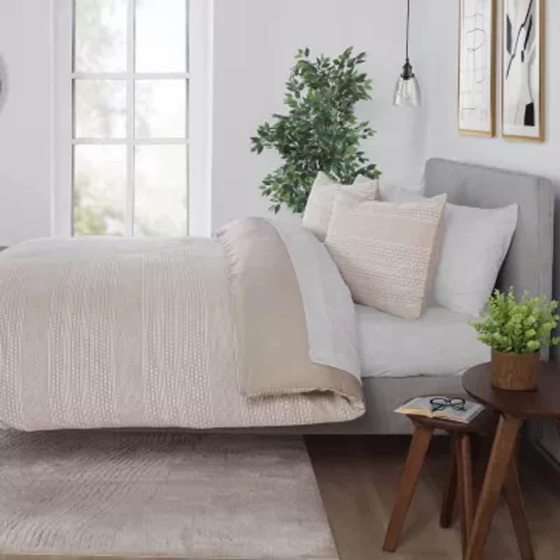 Vellux Sedona Reversible Comforter