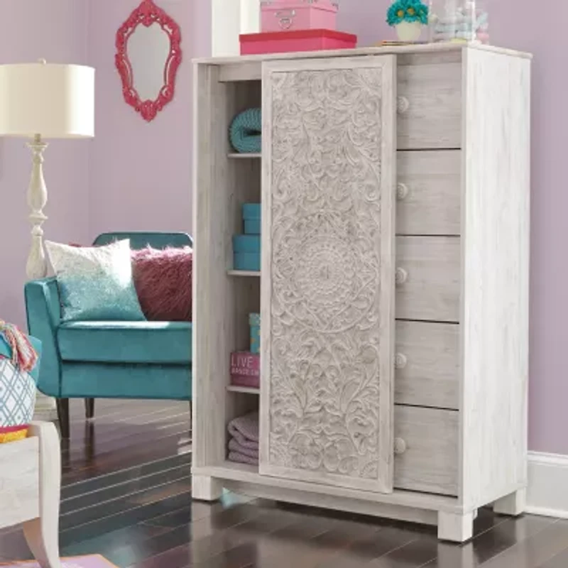 Signature Design by Ashley Paxberry 5 Drawer Dressing Chest