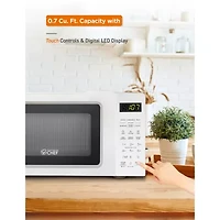 Commercial Chef 0.7-Cu. Ft. Countertop Microwave - White