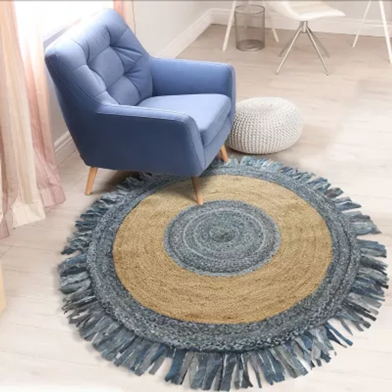 Brynn Cerry Solid Braided Stain Resistant Indoor Round Accent Rug