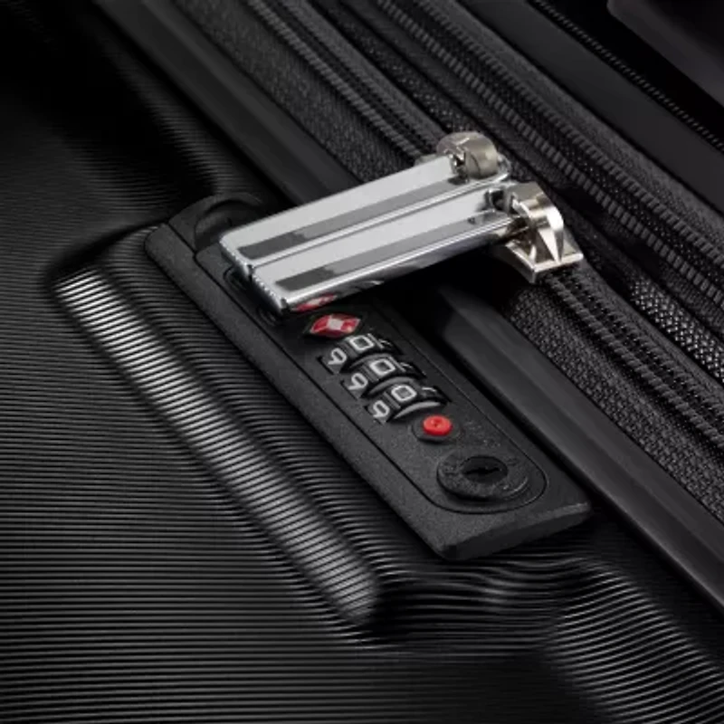 Ricardo Beverly Hills Rodeo Drive 24 Inch Hardside Checked Spinner Luggage