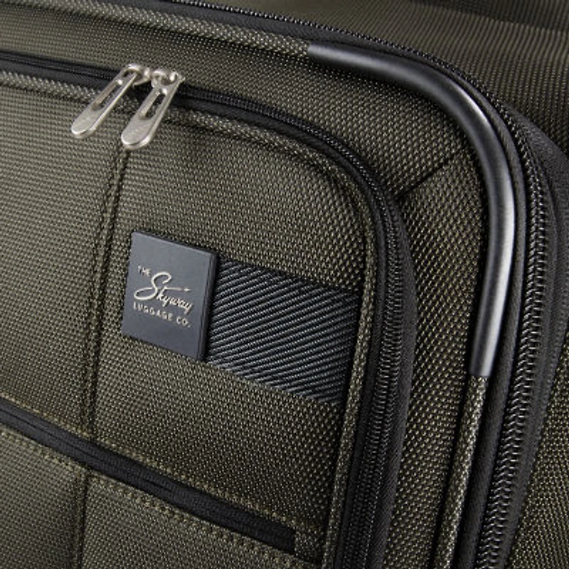 Skyway Sigma 7.0 28 Inch Softside Checked Spinner Luggage