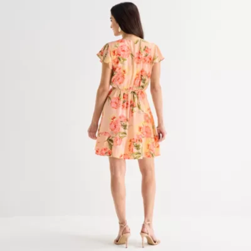 Brannan Womens Short Sleeve Floral Fit + Flare Dress
