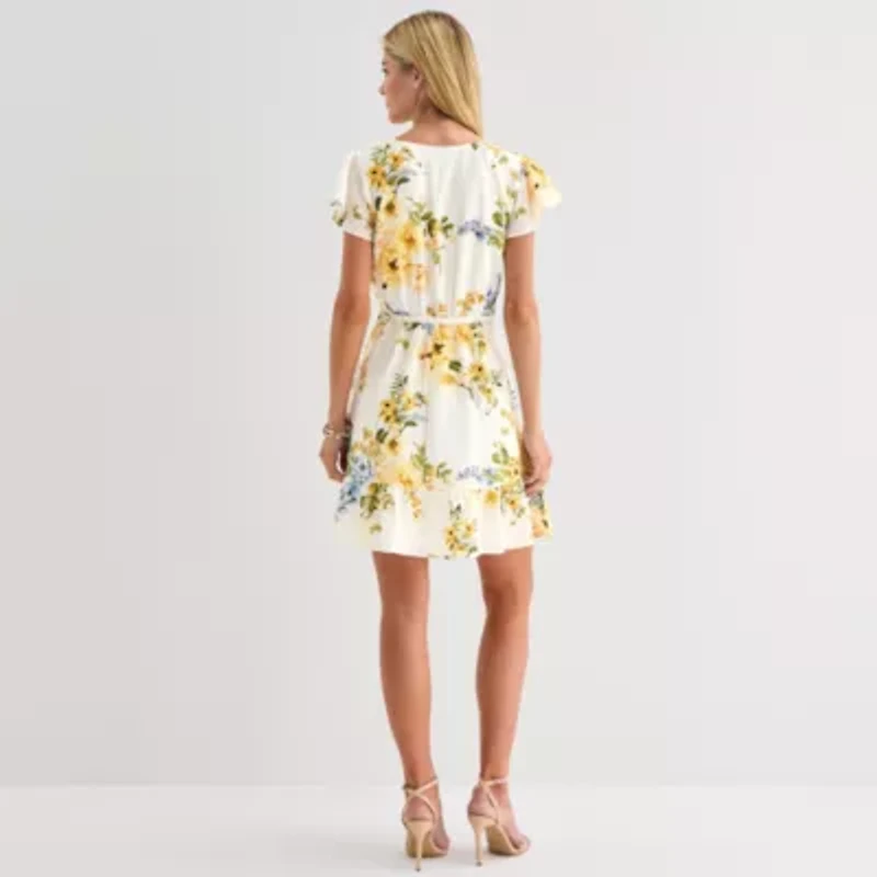 Brannan Womens Short Sleeve Floral Fit + Flare Dress