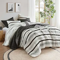 Madison Park Bianca Stripe 7-pc. Midweight Comforter & Coverlet Set
