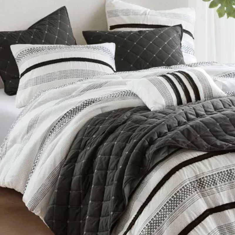 Madison Park Bianca Stripe 7-pc. Midweight Comforter & Coverlet Set