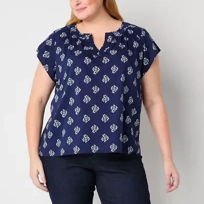St. John's Bay Womens Plus Easy-on + Easy-off Hidden Access Opening Split Crew Neck Short Sleeve Adaptive Blouse