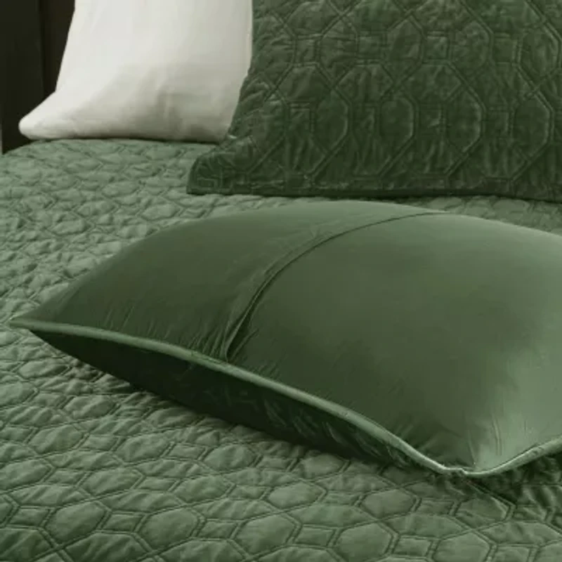 Madison Park Emery 3-Pc Velvet Quilt Set