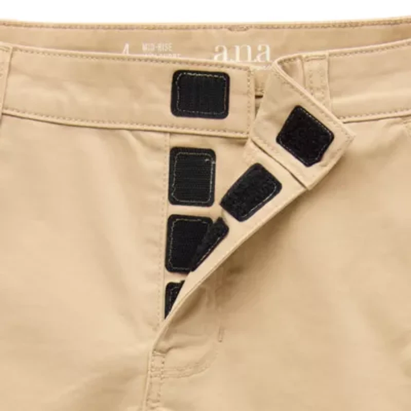 a.n.a Womens 5" Mid Rise Adaptive Easy-on + Easy-off Chino Short
