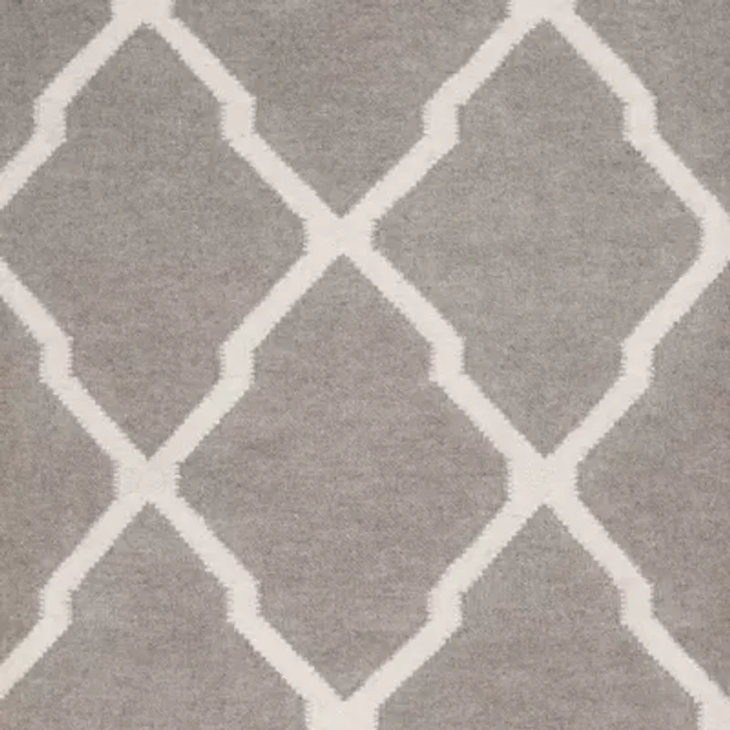 Safavieh Helena Hand Woven Flat Weave Area Rug