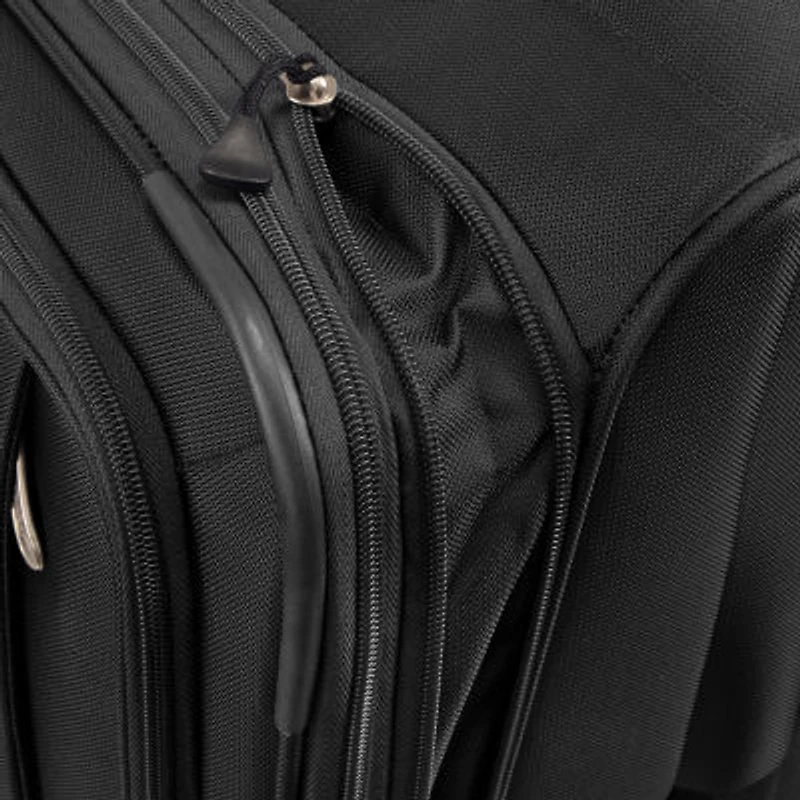 Skyway Chesapeake 4.0 Softside 20"  Lightweight Luggage