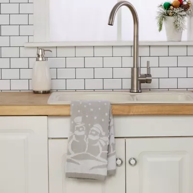 Saturday Knight Scenic Snowmen 2-pc. Embellished Hand Towel