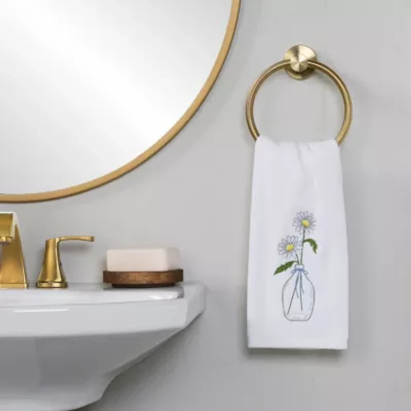 Saturday Knight Daisies In Vase 2-pc. Floral Hand Towel