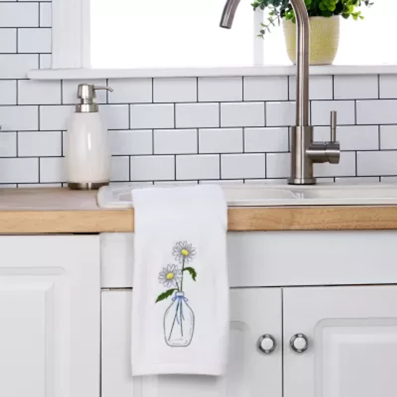 Saturday Knight Daisies In Vase 2-pc. Floral Hand Towel