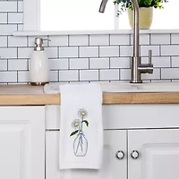 Saturday Knight Daisies In Vase 2-pc. Floral Hand Towel