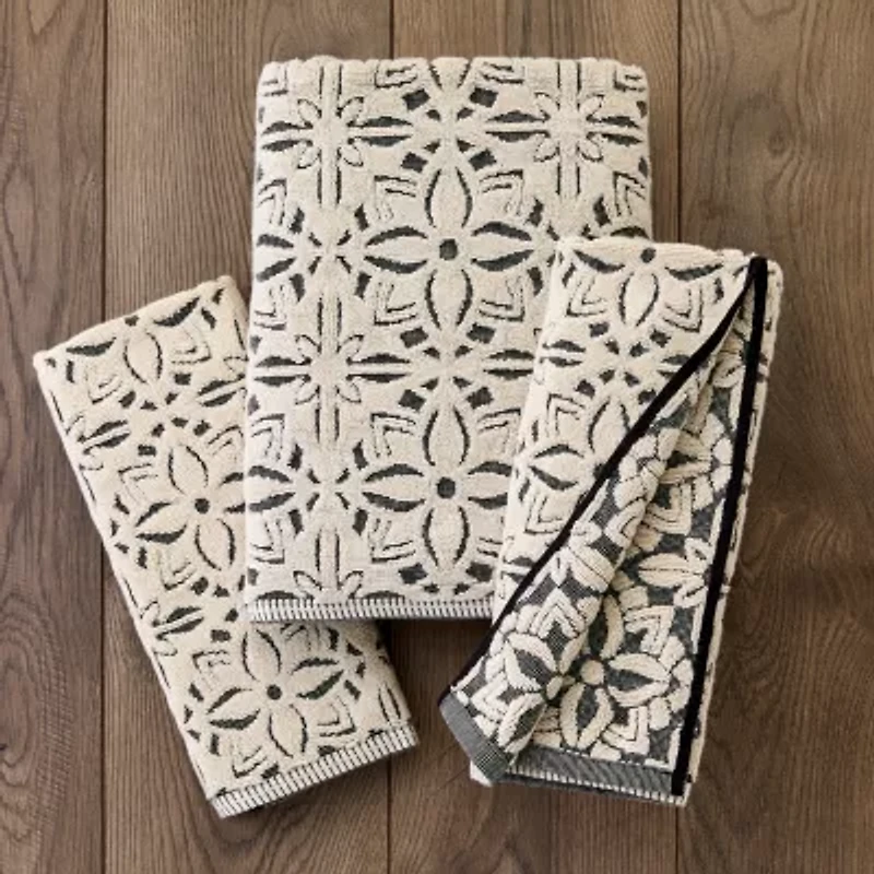 Saturday Knight Lisbon 2-pc. Embellished Hand Towel