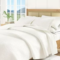 Linery Detailed Channel Stitch Reversible Quilt Set
