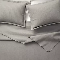 Linery Detailed Channel Stitch Reversible Quilt Set