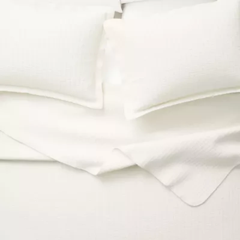 Linery Detailed Channel Stitch Reversible Quilt Set