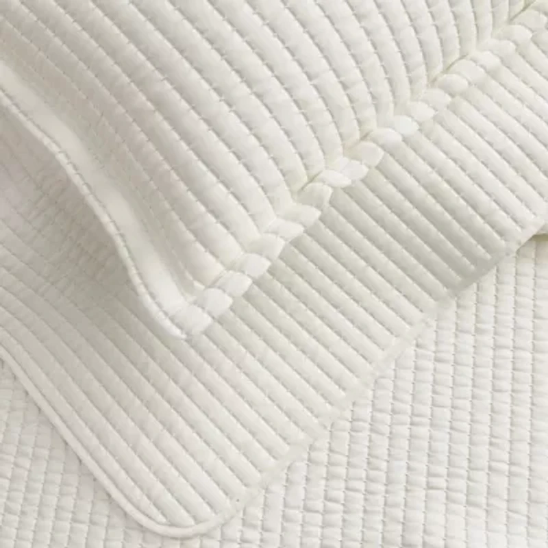 Linery Detailed Channel Stitch Reversible Quilt Set