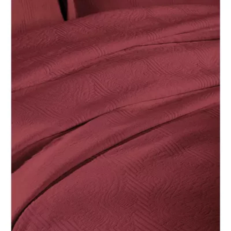 SUPERIOR® Victory Medallion Matelasse Traditional Floral Bedspread