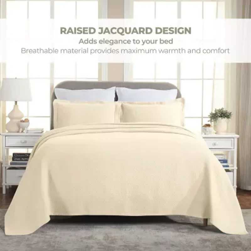 SUPERIOR® Solitaire Diamond Matelasse Geometric Jacquard Bedspread