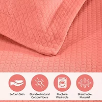 SUPERIOR® Solitaire Diamond Matelasse Geometric Jacquard Bedspread