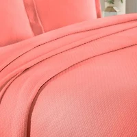 SUPERIOR® Solitaire Diamond Matelasse Geometric Jacquard Bedspread