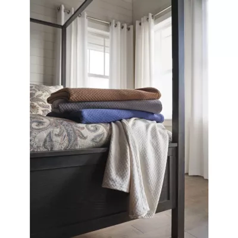 Linden Street Lightweight Cotton Blanket