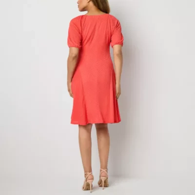 Rabbit Rabbit Rabbit Design Womens 3/4 Sleeve Petite Fit + Flare Dress