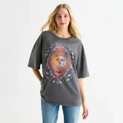 Sun And Moon Boyfriend Tee Womens Juniors Crew Neck Short Sleeve Oversized Graphic T-Shirt