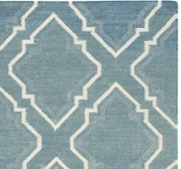 Safavieh Tasha Hand Woven Flat Weave Area Rug