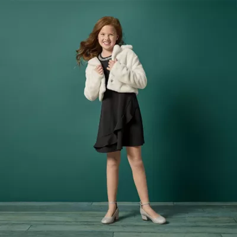 Christie & Jill Layla Girls Round Closed Toe Block Heel Pumps