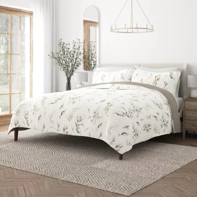 Casual Comfort Pattern Reversible Contemporary Quilt Set