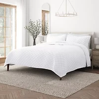 Casual Comfort Diamond Stitch Quilt Set