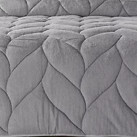 Waverly Cozy Midweight Hypoallergenic Comforter