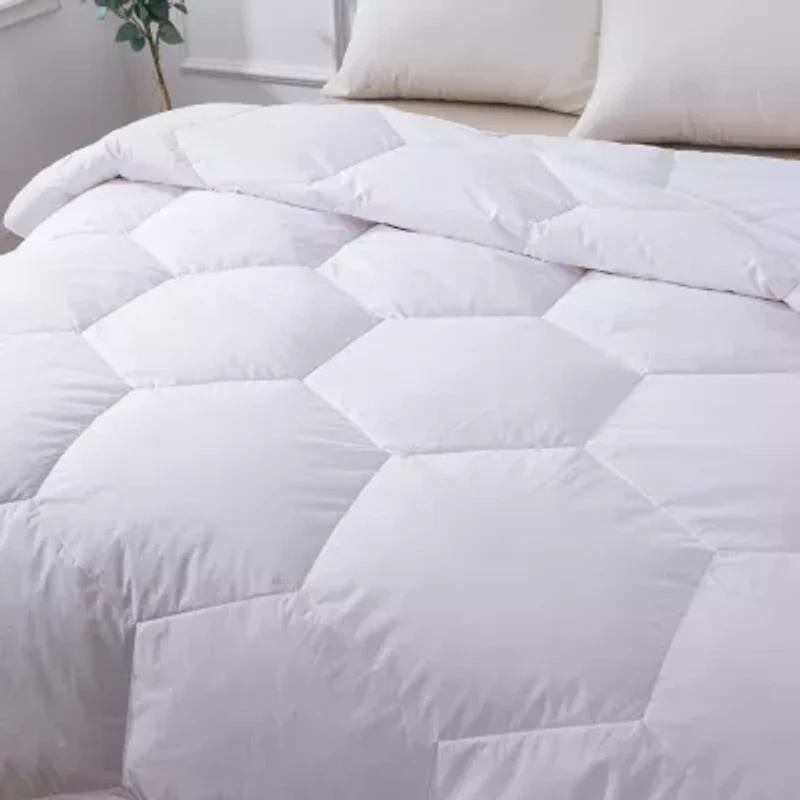 St. James Home Honeycomb Stitch Midweight Hypoallergenic Comforter