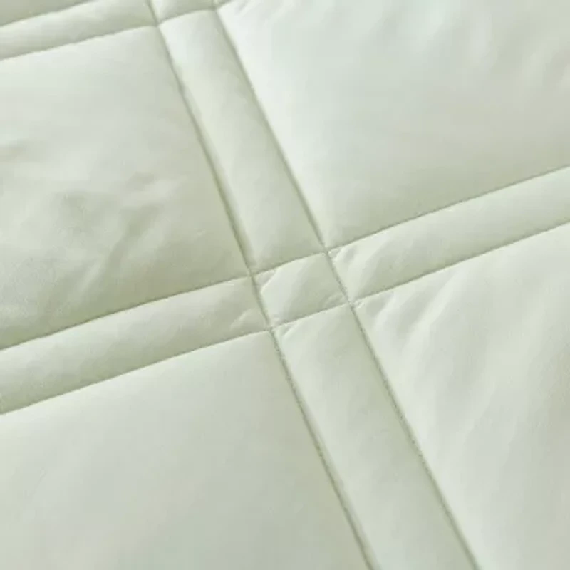 St. James Home Double Diamond Midweight Hypoallergenic Comforter