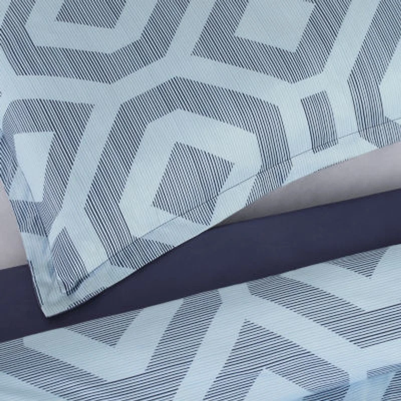 Serta® Skyler Midweight Comforter Set