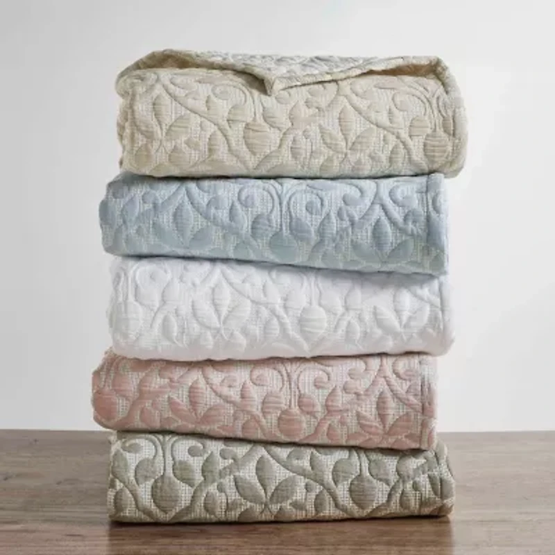 SUPERIOR® Calvert Cotton Lattice Geometric Floral Coverlet
